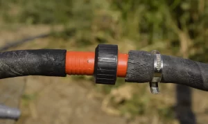 How to Fix a Hole in an Expandable Hose? Repairing with Connectors Is the Best Option